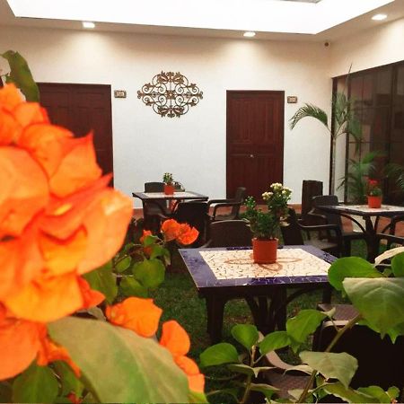 Hostal Las Puertas Santa Ana Ngoại thất bức ảnh