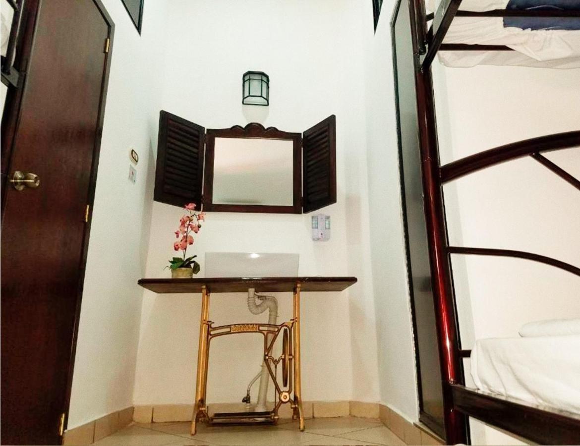 Hostal Las Puertas Santa Ana Ngoại thất bức ảnh