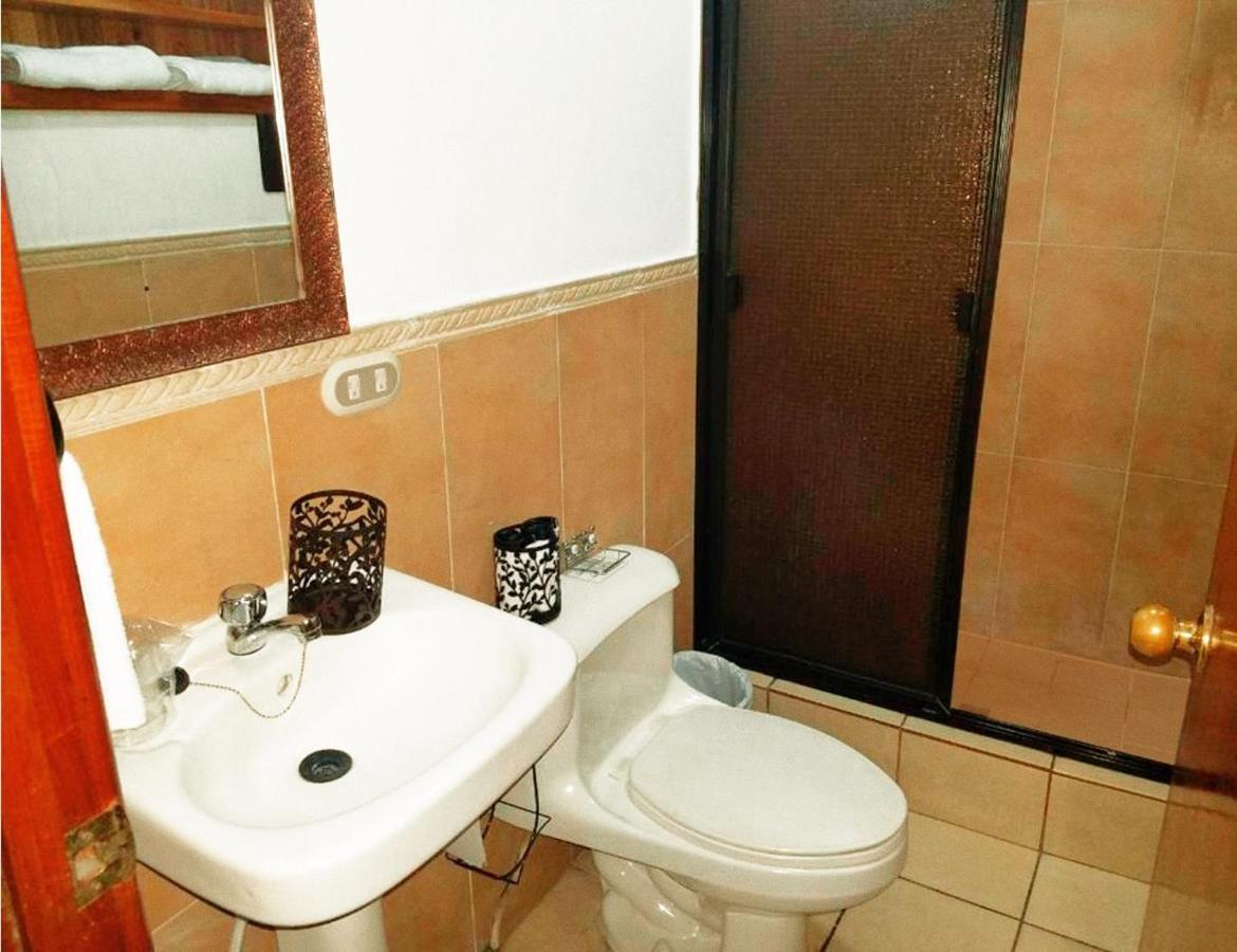 Hostal Las Puertas Santa Ana Ngoại thất bức ảnh