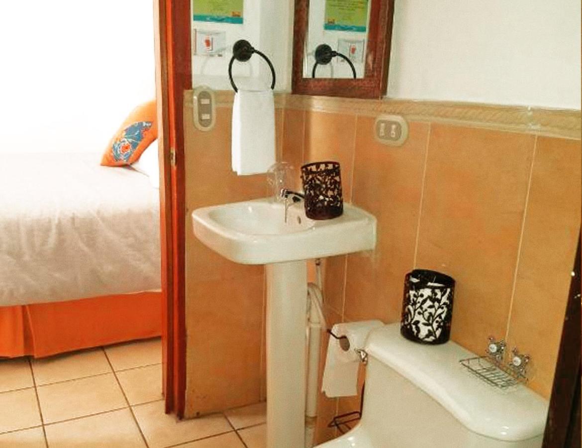 Hostal Las Puertas Santa Ana Ngoại thất bức ảnh
