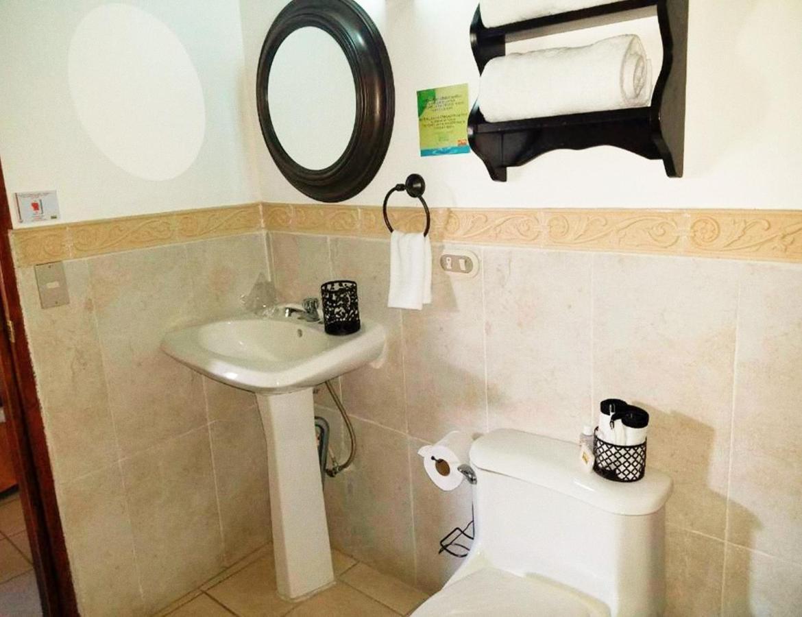 Hostal Las Puertas Santa Ana Ngoại thất bức ảnh