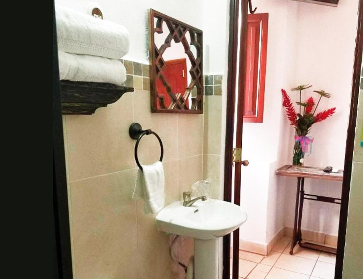 Hostal Las Puertas Santa Ana Ngoại thất bức ảnh
